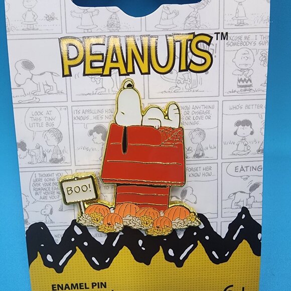 Loungefly Peanuts Snoopy Dog House Boo Pumpkin Halloween Enamel Pin NEW - Picture 9 of 10